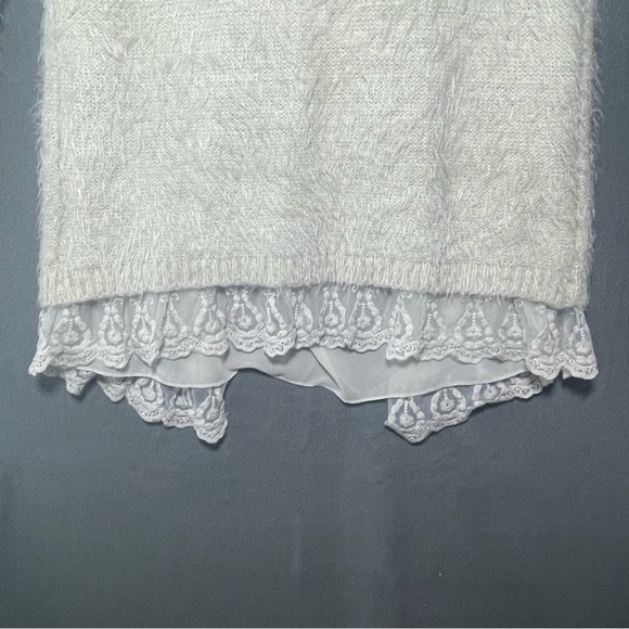 Altar’d State Ivory Fuzzy Knit Sweater w Lace Hem S/M - Picture 2 of 10
